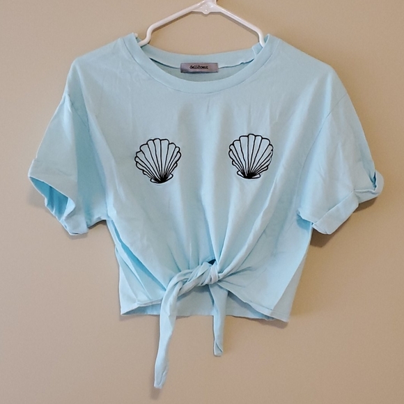 Tops - Blue mermaid crop t shirt size s